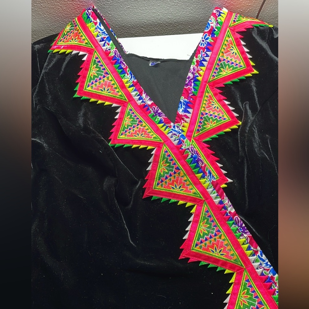 Hmong Triangle Coin Outfit